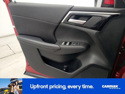 2023 Mitsubishi Outlander PHEV SE