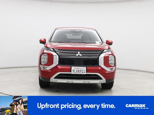 Red 2023 Mitsubishi Outlander PHEV SE