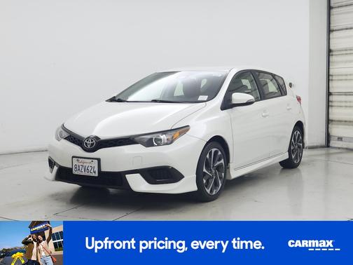 White 2018 Toyota Corolla iM