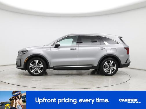 Silver 2023 Kia Sorento Plug-In Hybrid SX Prestige