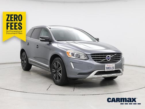 Blue 2017 Volvo XC60 T5 Dynamic