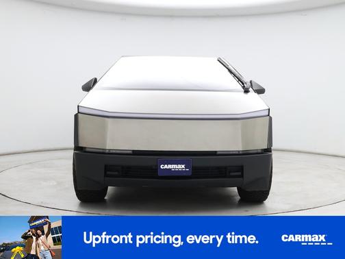 2025 Tesla Cybertruck 