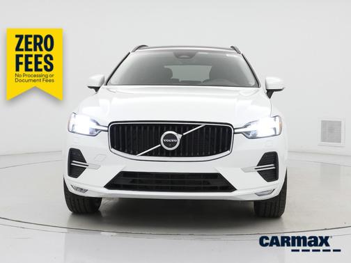 White 2022 Volvo XC60 B5 Momentum