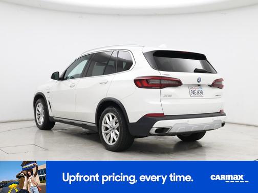White 2022 BMW X5 PHEV XDrive45e