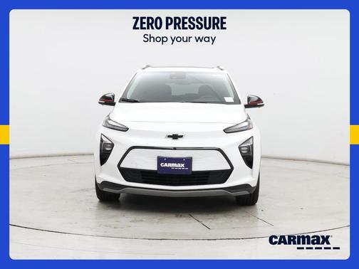 White 2023 Chevrolet Bolt EUV Premier