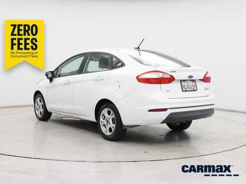 White 2016 Ford Fiesta SE