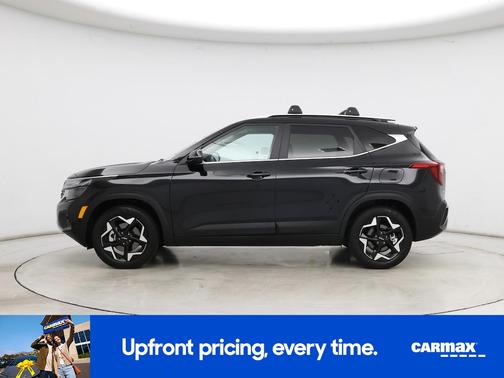 Black 2024 Kia Seltos EX