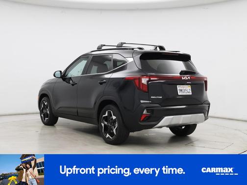 Black 2024 Kia Seltos EX