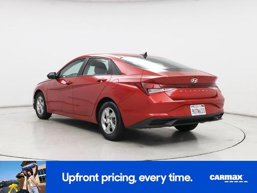 2022 Hyundai ELANTRA SE