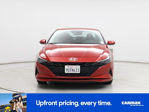 2022 Hyundai ELANTRA SE