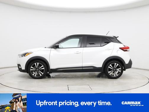 White 2020 Nissan Kicks SR
