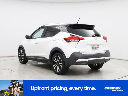 White 2020 Nissan Kicks SR