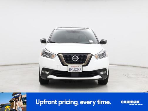 White 2020 Nissan Kicks SR