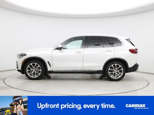 White 2019 BMW X5 xDrive40i