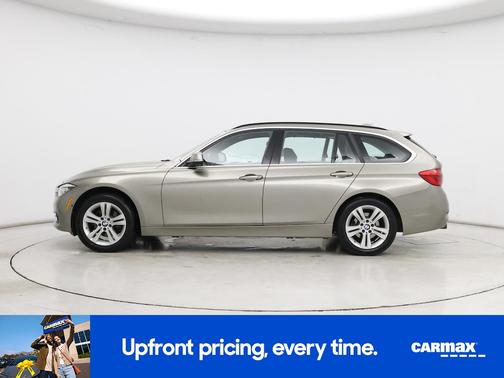 Gold 2017 BMW 330 XI