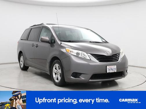 2014 Toyota Sienna LE