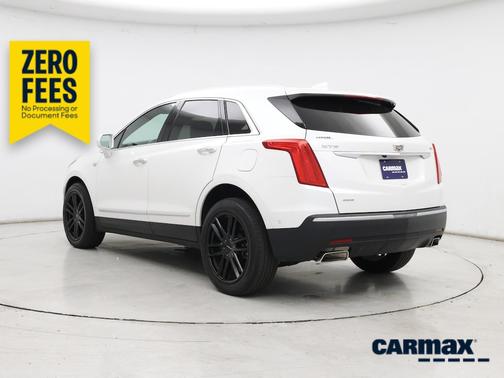 White 2018 Cadillac XT5 Premium Luxury