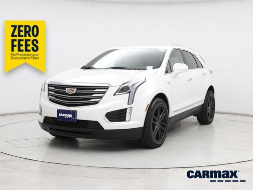 White 2018 Cadillac XT5 Premium Luxury