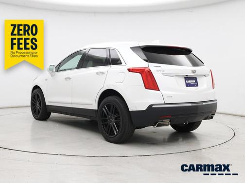 White 2018 Cadillac XT5 Premium Luxury
