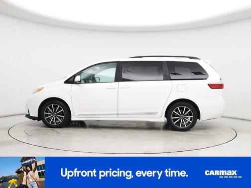 2019 Toyota Sienna LE