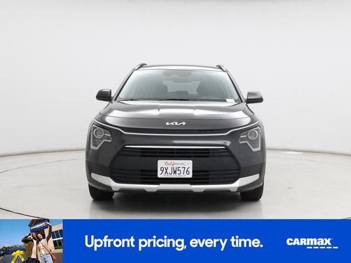 Gray 2025 Kia Niro LX