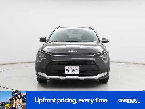 Gray 2025 Kia Niro LX