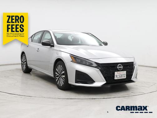 Silver 2024 Nissan Altima SV