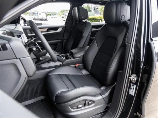 2025 Porsche Cayenne