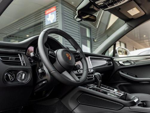 Chalk 2026 Porsche Macan Macan GTS