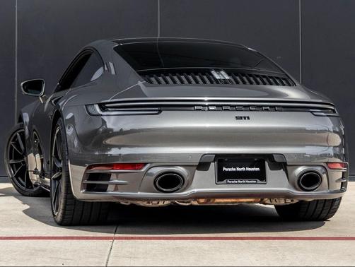 2024 Porsche 911 Carrera