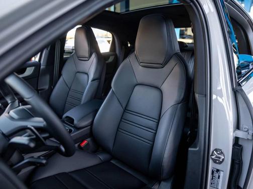 2026 Porsche Cayenne S