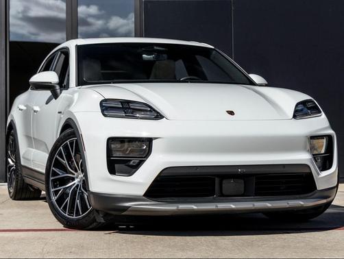 2025 Porsche Macan 4S