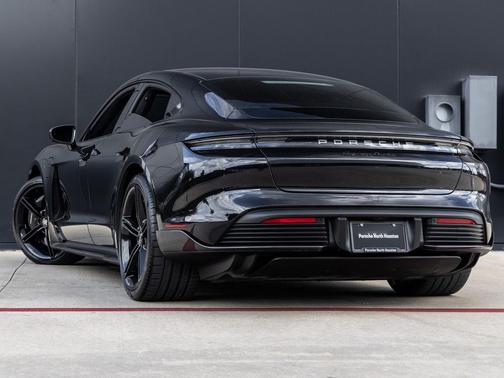 2020 Porsche Taycan Turbo S