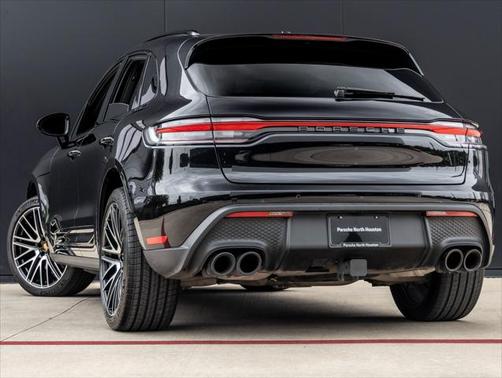 2023 Porsche Macan Base