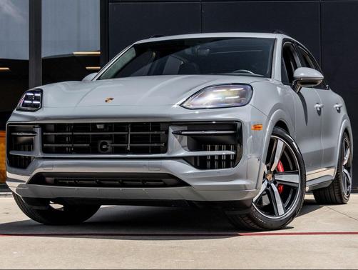 2025 Porsche Cayenne GTS