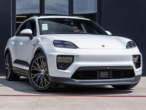 2025 Porsche Macan 4S