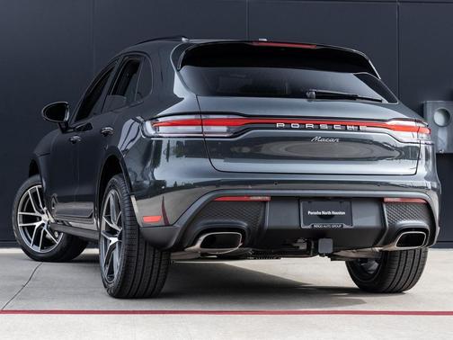 2025 Porsche Macan T
