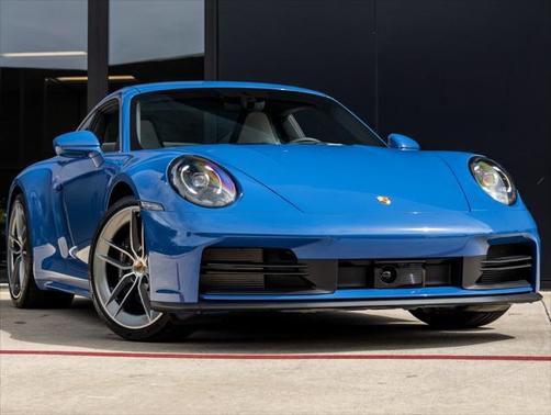 2025 Porsche 911 Carrera