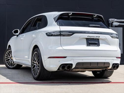 2022 Porsche Cayenne GTS