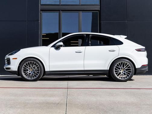 2023 Porsche Cayenne S