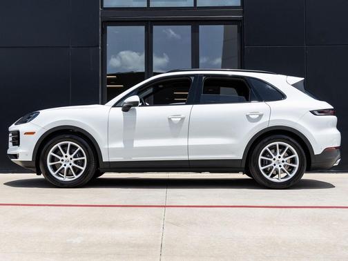 2025 Porsche Cayenne 