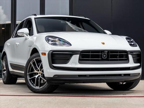 2023 Porsche Macan Base