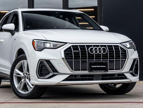 Ibis White 2021 Audi Q3 45 S line Premium