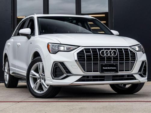 Ibis White 2021 Audi Q3 45 S line Premium