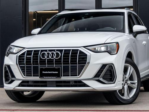 Ibis White 2021 Audi Q3 45 S line Premium