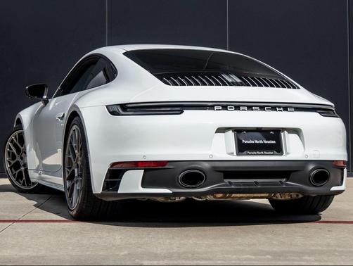 2022 Porsche 911 Carrera 4S