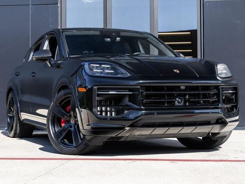 2025 Porsche Cayenne GTS