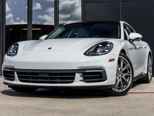 2020 Porsche Panamera 4