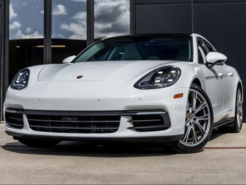2020 Porsche Panamera 4