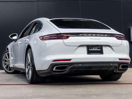 2020 Porsche Panamera 4